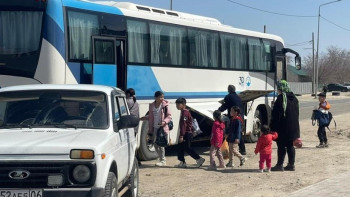 Фотография к новости: Атырау облысында 4 мыңнан астам адам қауіпсіз жерге көшірілді