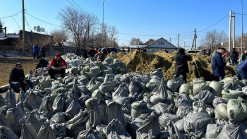 Фотография к новости: Су тасқыны: Қостанайда 700-ден астам полиция мен әскерилер жұмылдырылды