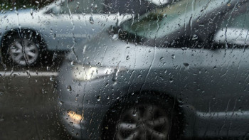 Фотография к новости: Синоптиктер ескерту жасады: Алматыда ауа райы күрт бұзылады