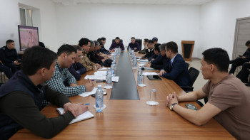 Фотография к новости: Атырау қаласын су тасқынынан қорғаудың шұғыл жоспары талқыланды