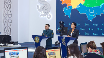 Фотография к новости: Су тасқыны болған өңірлерде әскерилер көмек көрсетіп жатыр