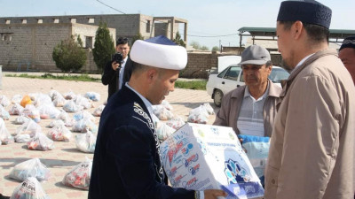 Түркістанда 150 отбасыға "Рамазан қоржыны" табысталды