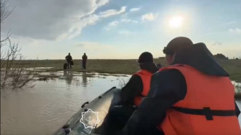 Фотография к новости: Атырау облысында қыстақта қалып қойған адам құтқарылды