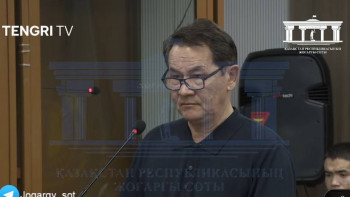 Фотография к новости: "Ес-түссіз жатты". Сотта жедел-жәрдем қызметкері куәлік беріп жатыр