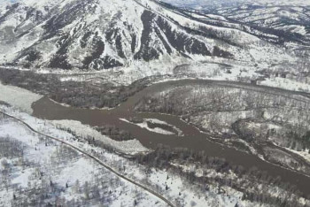 Фотография к новости: Ресейдің Самара облысында Еділ бойындағы бөгет бұзылды