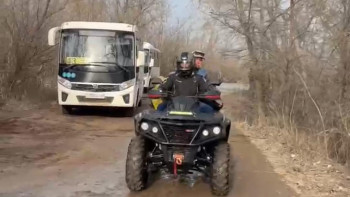 Фотография к новости: Әскери бөлімнің құтқару тобы Ақмола облысындағы елді мекендерге көмектесті