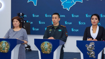 Фотография к новости: Су тасқыны: 98 мың адам қауіпсіз жерге жеткізілді