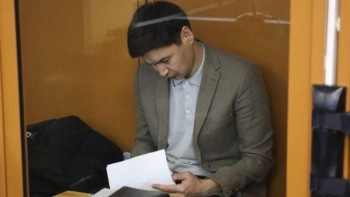 Фотография к новости: "Жиһаздар сынып жататын". Байжанов Нүкенова мен Бишімбаевтың жанжалы туралы