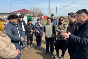 Фотография к новости: Су тасқыны. Айдарбек Сапаров БҚО-да мал өлекселерін жою жұмыстарын тексерді