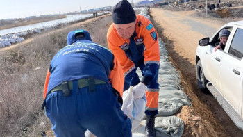 Фотография к новости: Қостанай облысында 2000-нан астам қапшық төселді