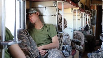 Фотография к новости: Әскери қызметшілер Атырауға көмекке аттанды