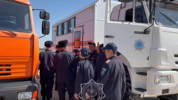 Фотография к новости: Түркістандық құтқарушылар Батыс Қазақстан облысына аттанды