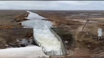 Фотография к новости: Су тасқыны. ТЖД қызметкерлері жағдайды бақылауда ұстауда