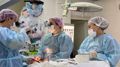 Алматылық дәрігерлер омыртқаны хирургиялық жолмен емдеудің жаңа әдісін енгізді