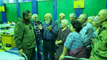 Фотография к новости: СҚО әкімі тасқыннан зардап шеккендермен кездесті