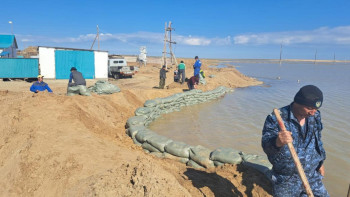 Фотография к новости: "Қауіпті деңгейге жарты-ақ метр қалды": БҚО-да жағдай күрделі