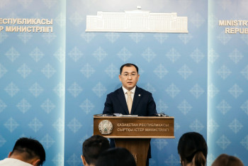 Фотография к новости: Саха Республикасының басшысы Қазақстанға не үшін келеді?