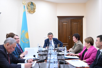 Фотография к новости: Сенатта ғалымдарды қолдауды күшейту туралы заң қаралды