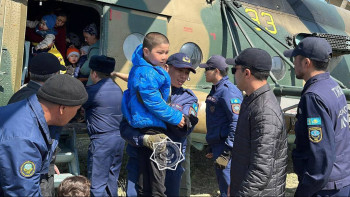 Фотография к новости: Су тасқыны. Ақтөбе облысында тұрғындарды эвакуациялау жалғасуда