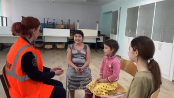 Фотография к новости: СҚО-да психологтар балаларға шұғыл көмек көрсетуде