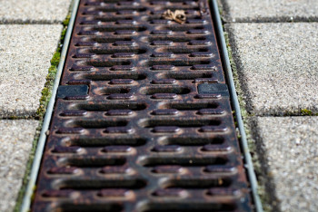 Фотография к новости: Онжылдық мәселе: Павлодарда нөсер кәрізі қашан салынады