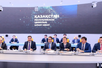 Фотография к новости: Бектенов су тасқыны жағдайын болжауға арналған цифрлық құралдармен танысты