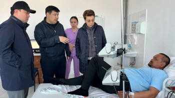 Фотография к новости: Бас мемлекеттік санитарлық дәрігер Атырау облысына барды