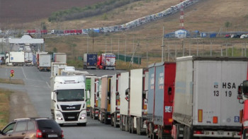 Фотография к новости: Қазақ-қырғыз шекарасында көлік кептелісі азаяды. 2028 жылға дейін бекеттер жаңғыртылады