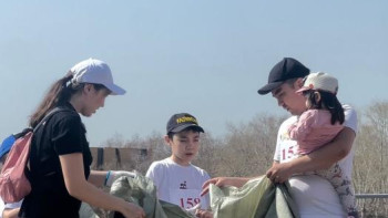 Фотография к новости: Спорт пен тазалық: Астанада қоқыс жинаудан экомарафон өтті