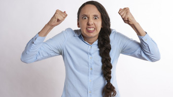 Фотография к новости: Психолог ашуды жылдам басудың жолын айтып берді