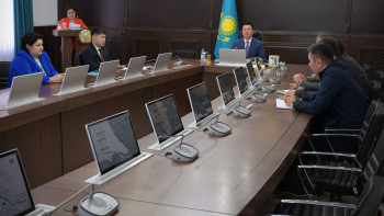 Фотография к новости: Павлодар облысында шыбын-шіркеймен күрестің негізгі кезеңі басталды