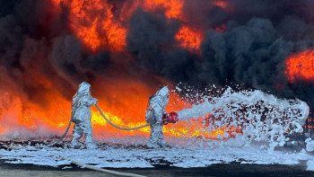 Фотография к новости: Степногорскіде үлкен қойма өртеніп жатыр