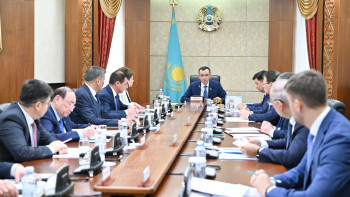 Фотография к новости: Сенаторлар палата отырысында бірқатар халықаралық келісімдерді қарайды