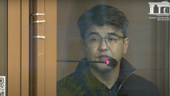 Фотография к новости: "Кемсітіп, қорлағым келді". Бишімбаев Салтанатты неге видеоға түсіргенін айтты