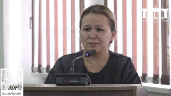 Фотография к новости: "5-қабаттан секіре жаздадым". Күйеуінен айырылған әйел сотта жан айқайын жеткізді