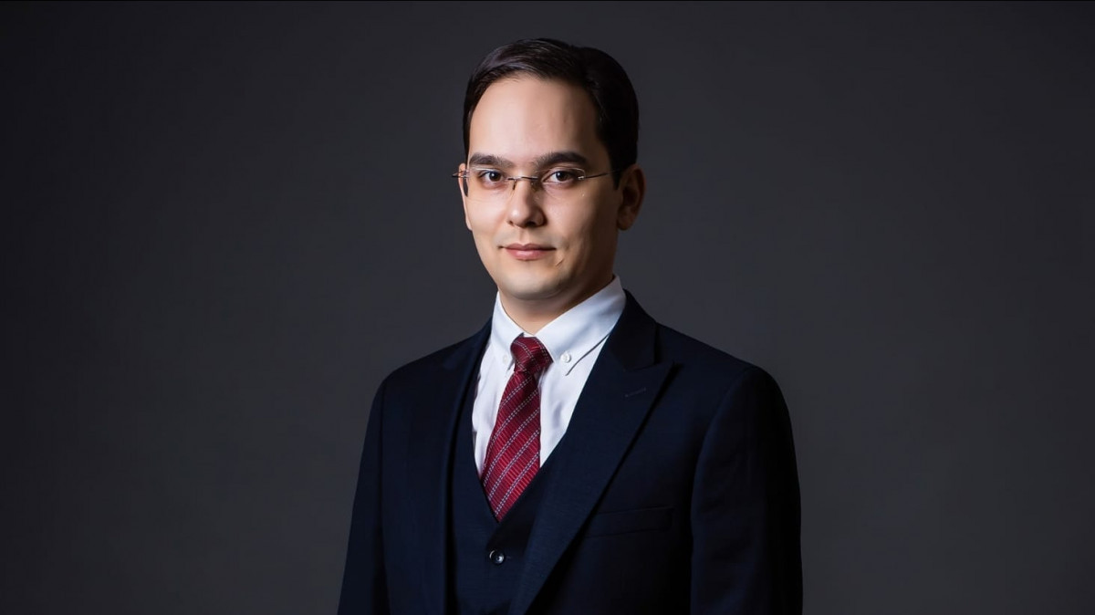  кейіпкердің жеке мұрағатынан