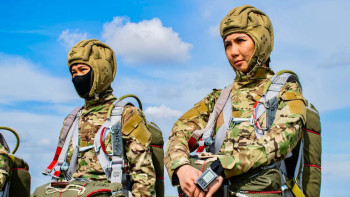 Фотография к новости: Қазақстандық десантшылар парашют спортынан халықаралық жарыстарға дайындалуда