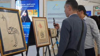 Фотография к новости: Елордада "Ислам төл өнерінің көркі" көрмесі ашылды