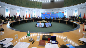 Фотография к новости: Астанада ШЫҰ қорғаныс министрлерінің кеңесі өтті