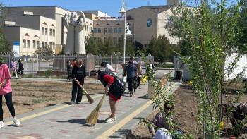 Фотография к новости: "Таза Қазақстан". Экологиялық акция Қызылордада жалғасып жатыр