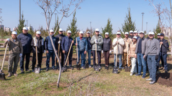 Фотография к новости: Мемлекеттік кеңесші «Таза Қазақстан» акциясына қатысты