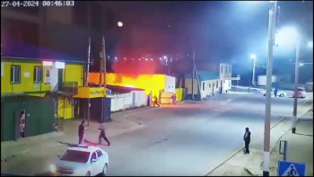 Фотография к новости: Индер базарындағы өртті полицейлер ауыздықтап үлгерді