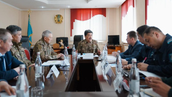 Фотография к новости: Экология министрі Семей орманына арнайы барды