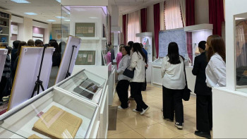 Фотография к новости: Астанада «Ғасырлар руханияты» көрмесі өтті