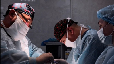 Қарағандылық дәрігерлер ауыр дертке шалдыққан нәрестеге ота жасады