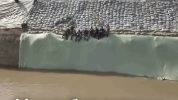 Фотография к новости: Махамбет ауданында бөгеттің 65,4 шақырымы тұрғызылды