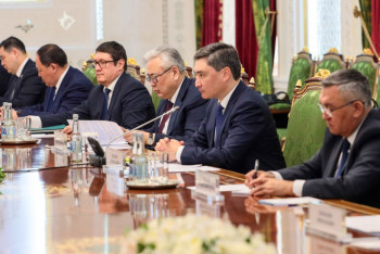 Фотография к новости: Қазақ-Тәжік арасындағы тауар айналымы 2 есеге артады