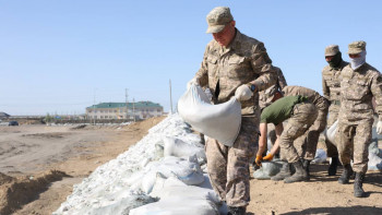 Фотография к новости: Су тасқыны: Индер ауданында бөгет бекіту жұмысы жалғасып жатыр
