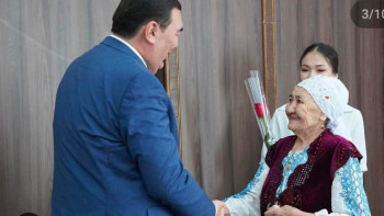 Фотография к новости: Таразда көпбалалы аналар ардақталды