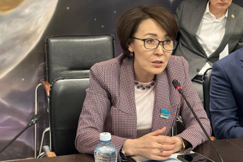 Заң қазақ тілінде жатық жазылуы керек – депутат